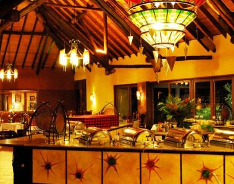 Buffet på Keekorok Lodge kenya 5 africa tours