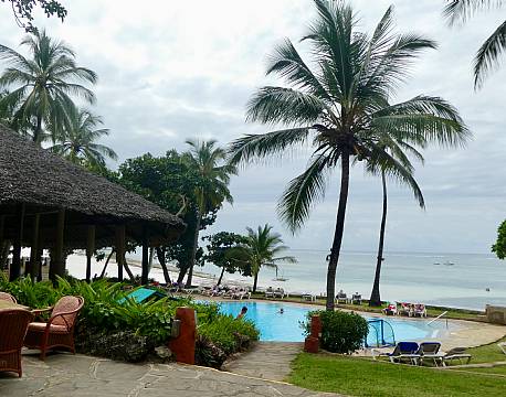  Baobab Beach Resort Diani Beach kenyakysten africa tours