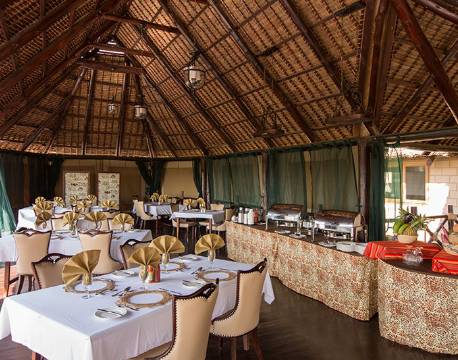 Buffet på Lake Ndutu Camp, Serengeti, Tanzania 8 africa tours